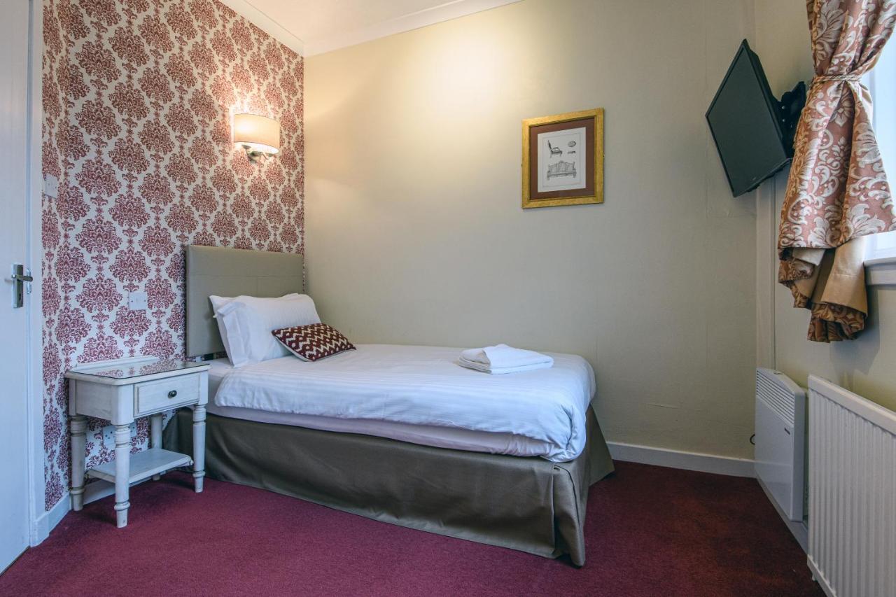 The Portland Hotel Lybster Buitenkant foto