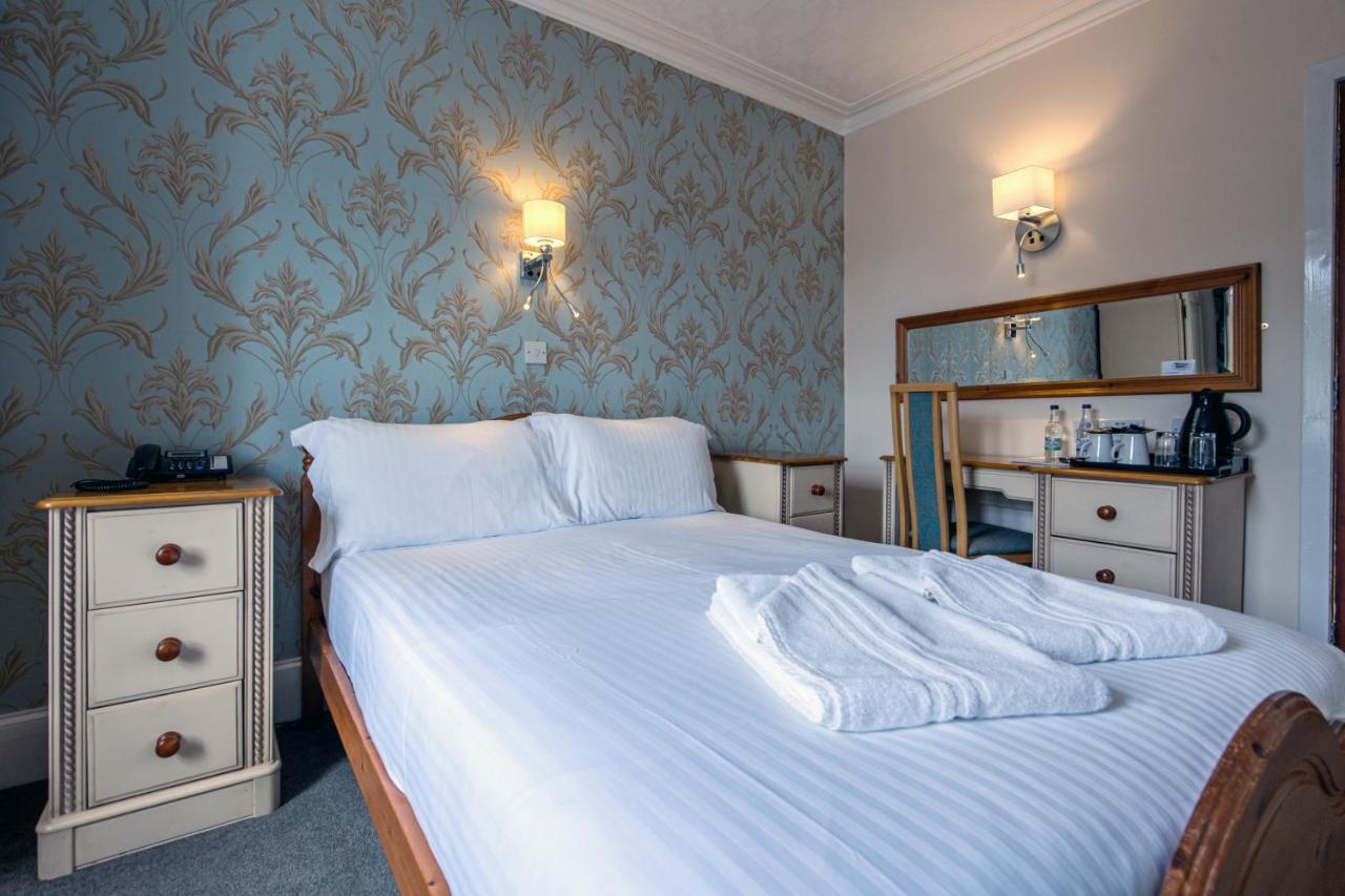 The Portland Hotel Lybster Buitenkant foto