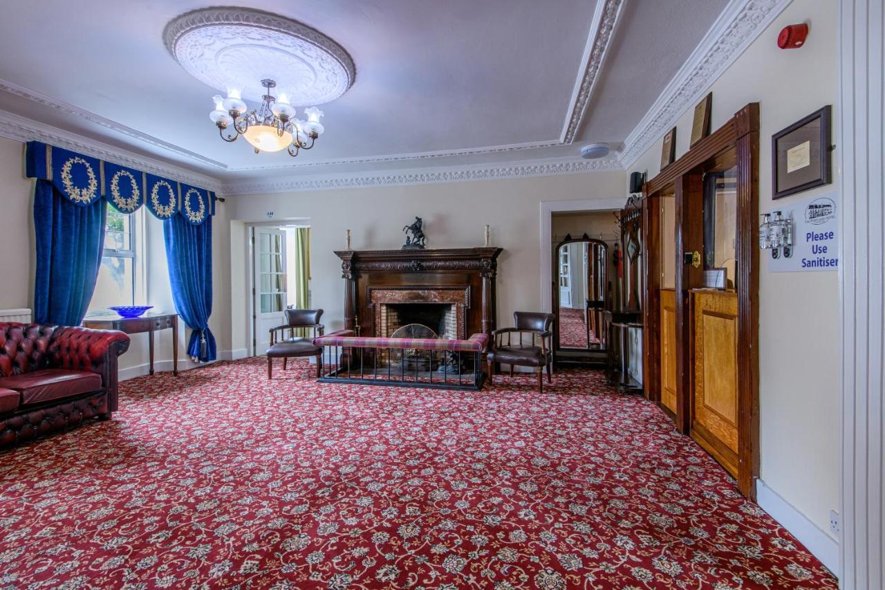 The Portland Hotel Lybster Buitenkant foto