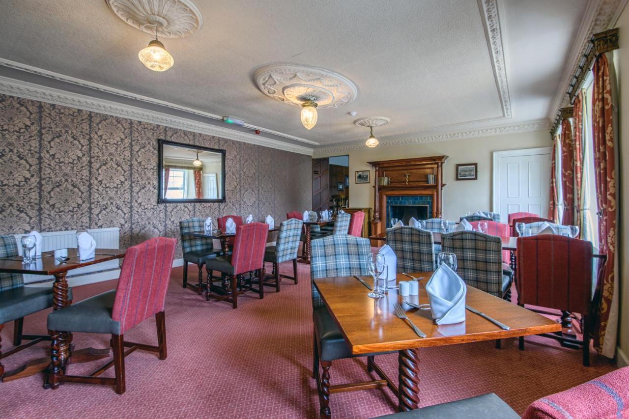 The Portland Hotel Lybster Buitenkant foto